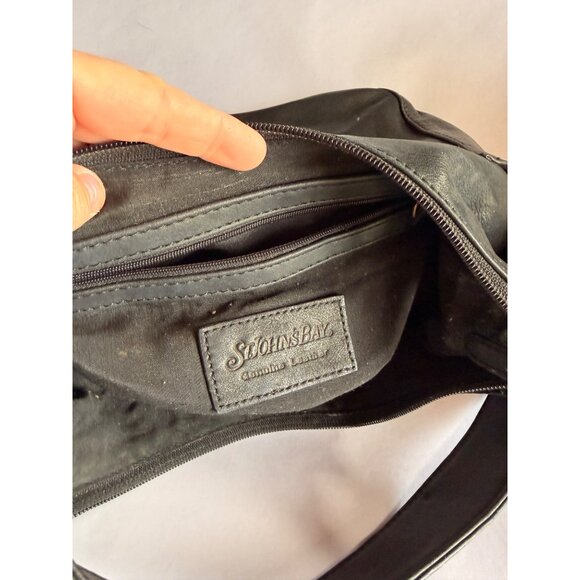 St. Johns Bay Black genuine Leather Shoulder Bag With Zipper Pockets & Adjustabl - Picture 4 of 5